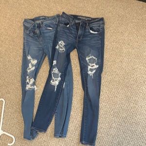 Light and dark wash American eagle jeans size 4 short